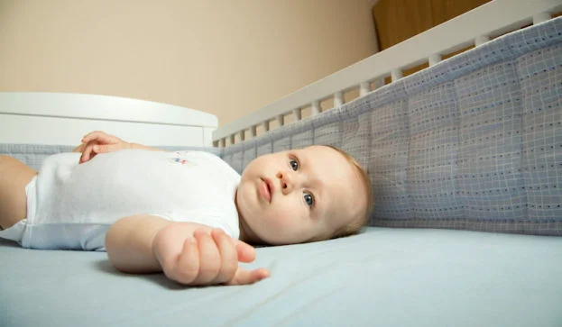 4 tips to deal with baby sleep regression